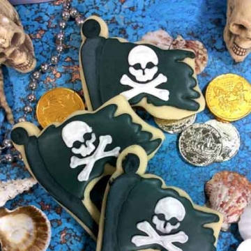 Pirate flag sugar cookies.